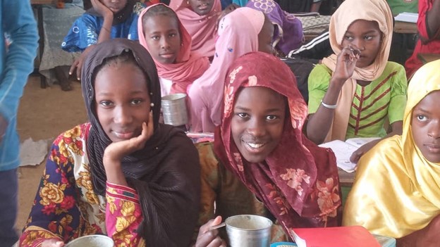 School Feeding Program Earns High Marks in Mauritania