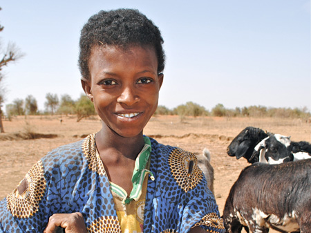 Mauritania Woman Becomes First Female Veterinarian in her Pastoral Community
